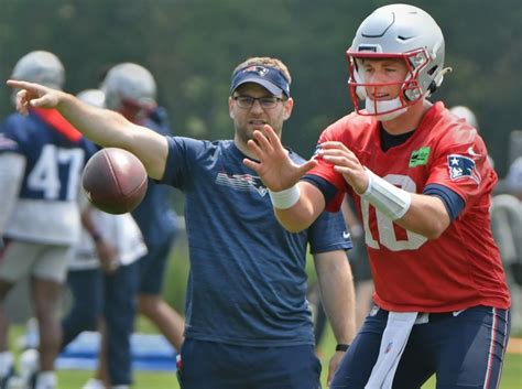 Mac Jones plays it safe, Jack Jones shines and more Patriots minicamp Day 1 takeaways